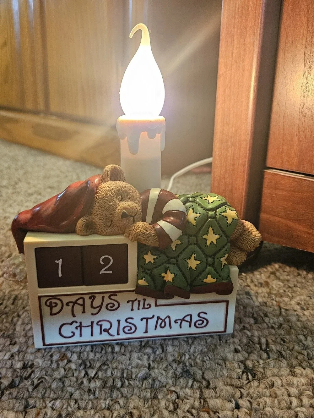 Avon 2008 Christmas Countdown With Lamp